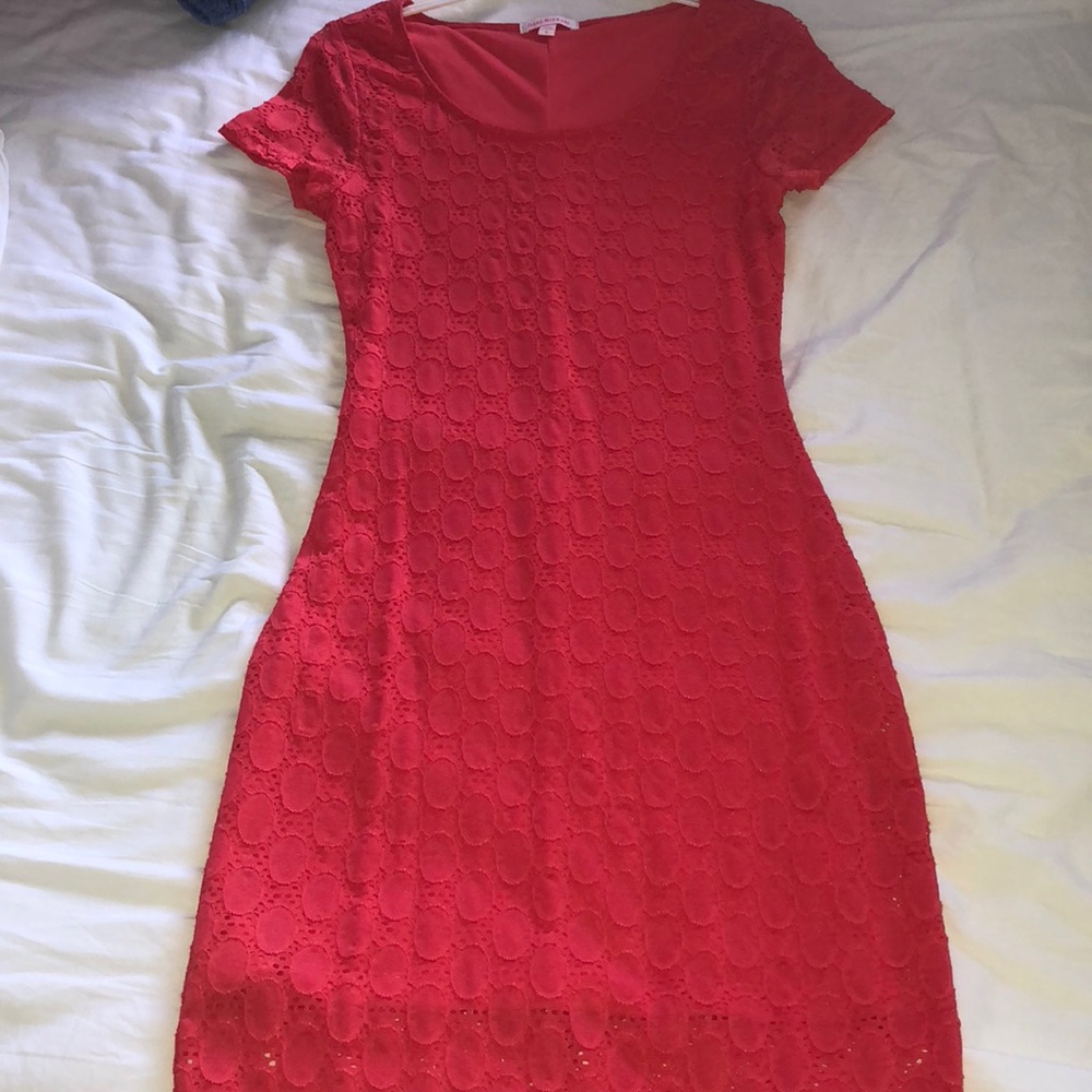 Short Sleeve Body-con Dress! Coral & Size small
